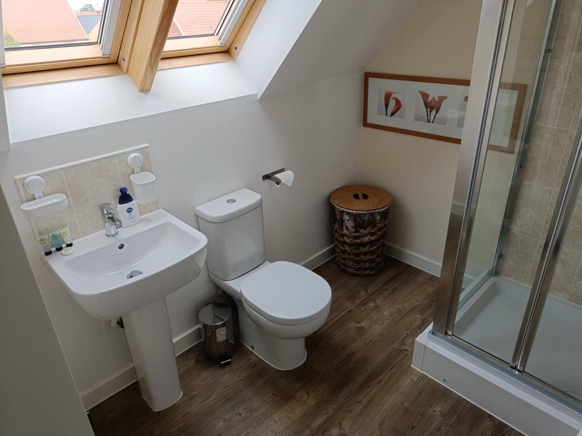 3 Bedroom Townhouse Near Bicester Village Exterior photo