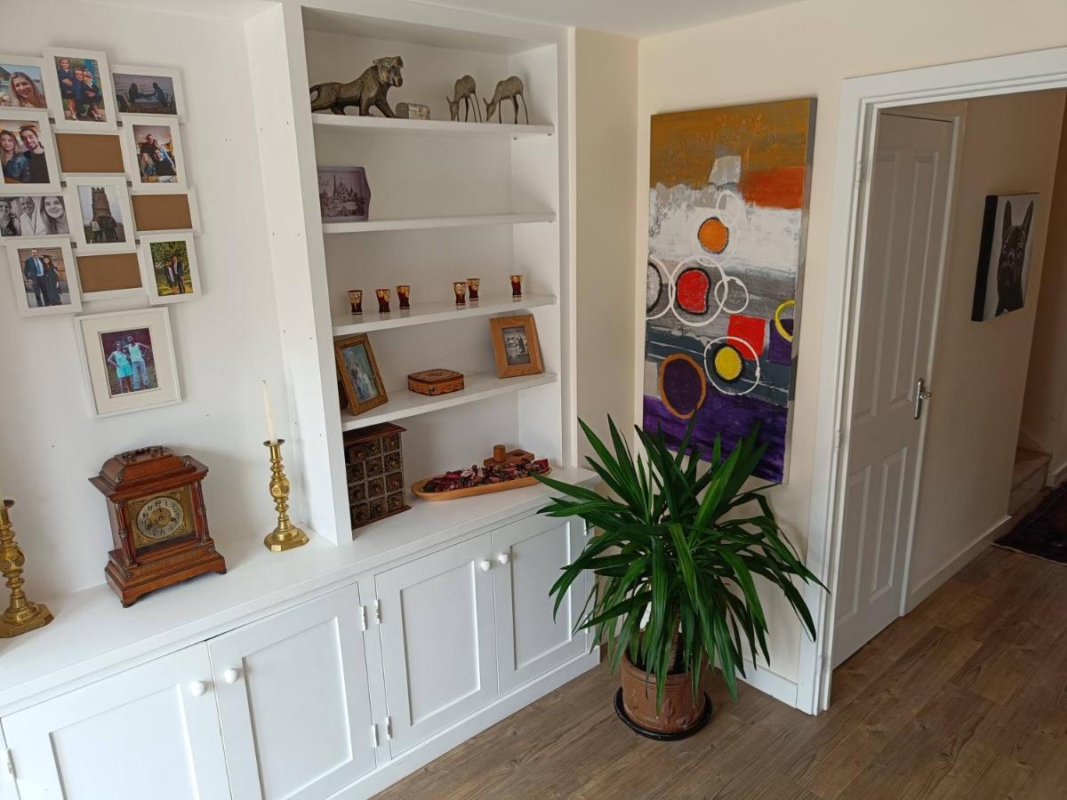 3 Bedroom Townhouse Near Bicester Village Exterior photo