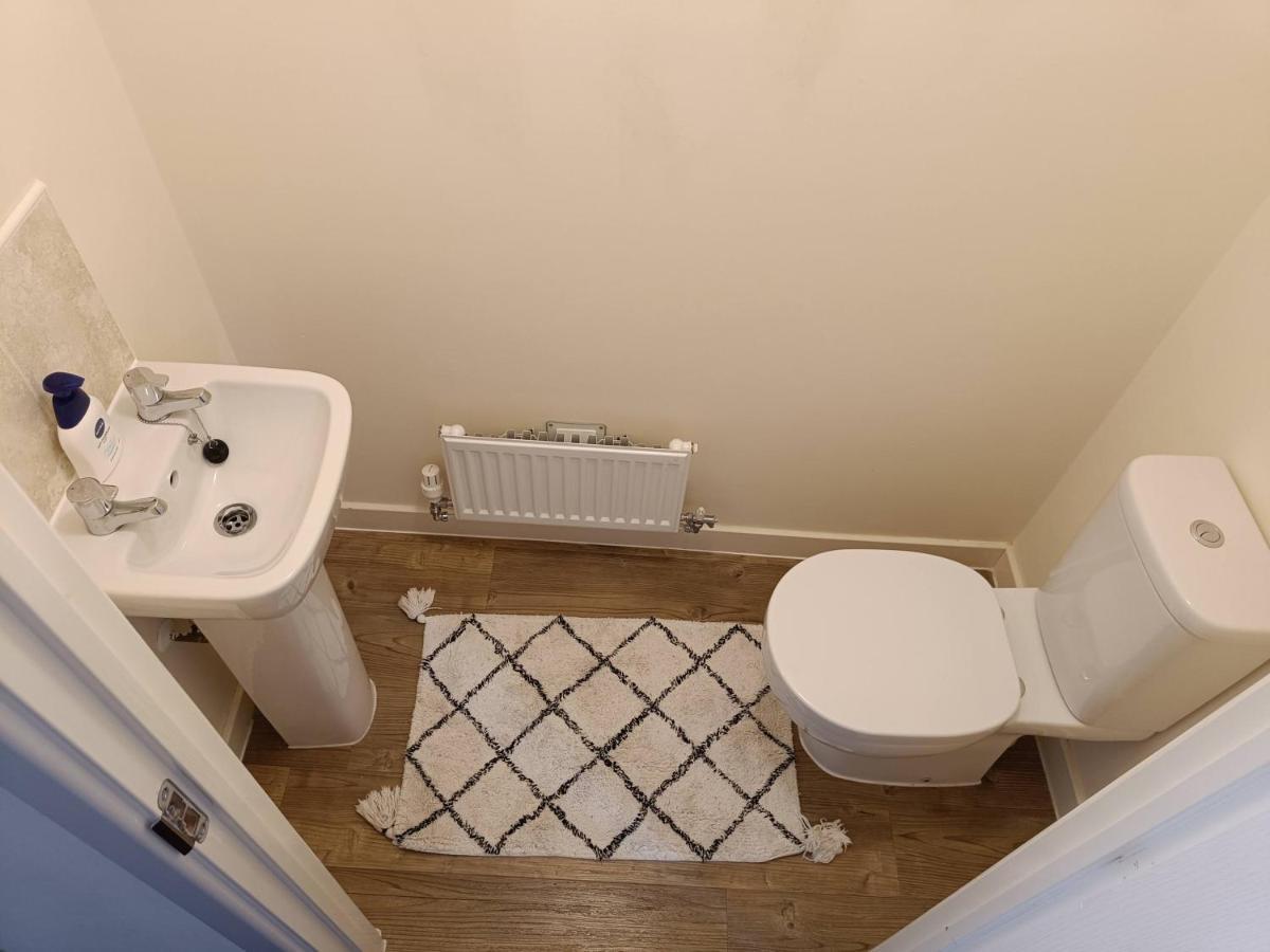 3 Bedroom Townhouse Near Bicester Village Exterior photo